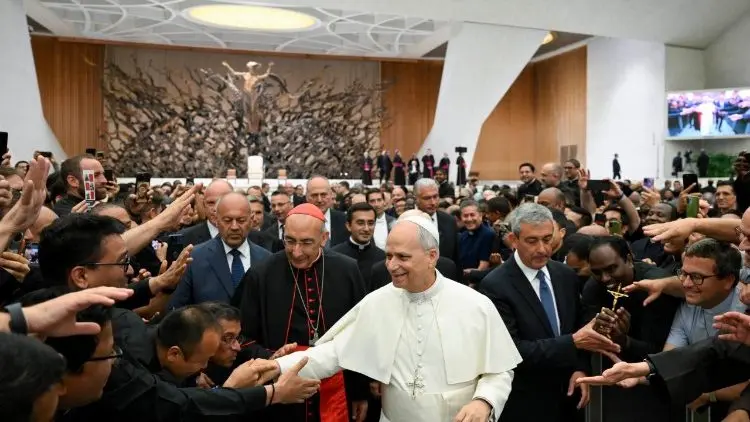 El-Papa-Leon-XIV-recibe-al-clero-de-Roma