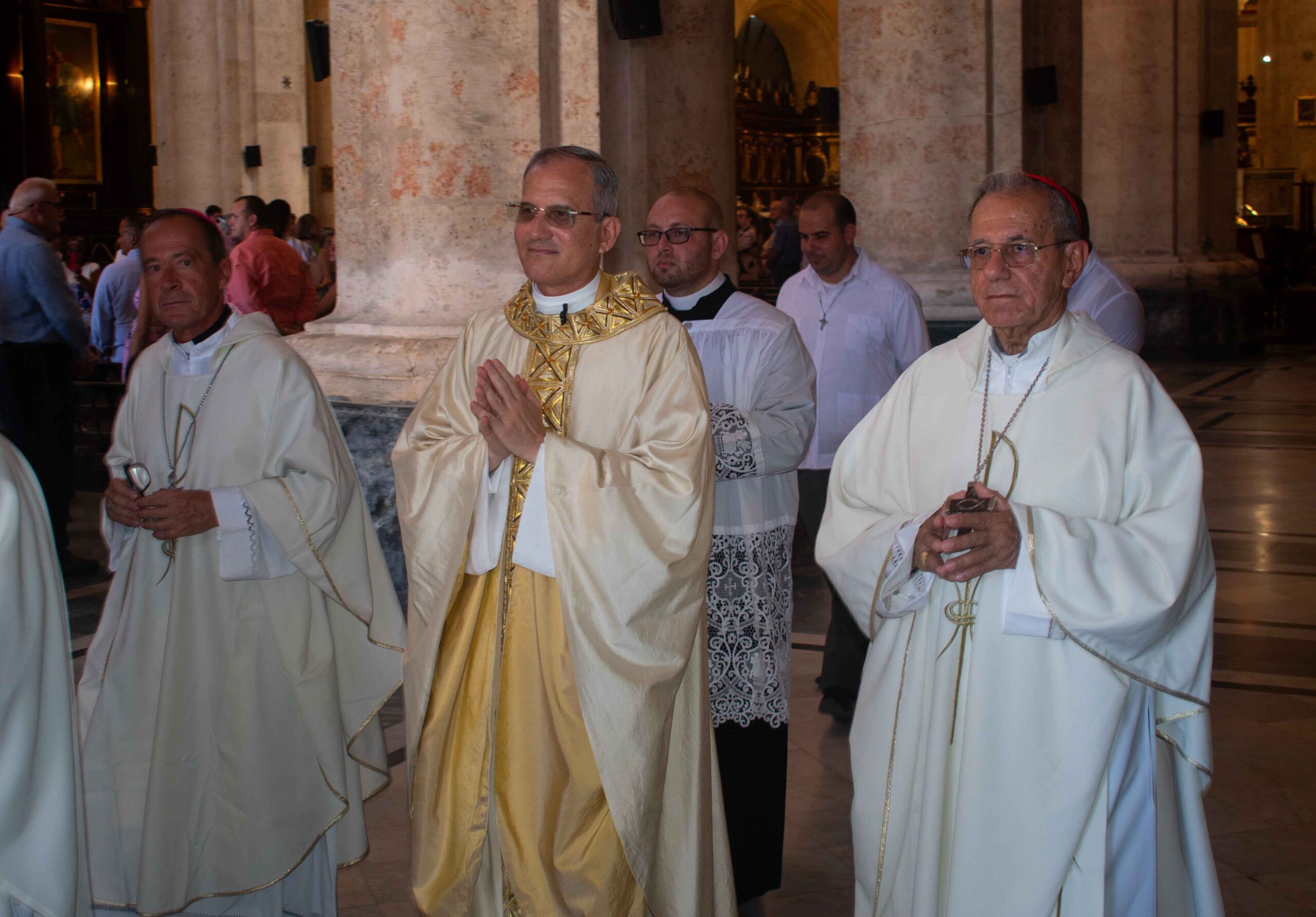 Nuncio apostólico y Cardenal cubano
