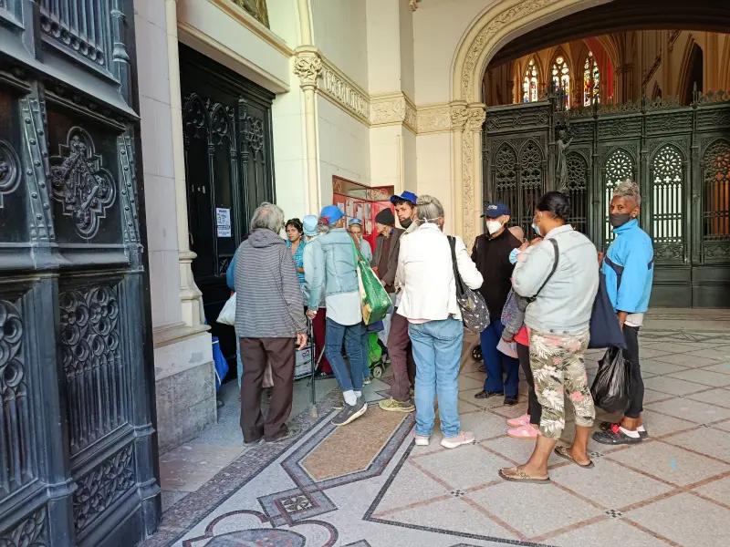 Abrazos del Alma en Reina