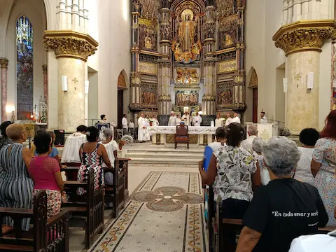 Eucaristía San Ignacio Centro Loyola Reina